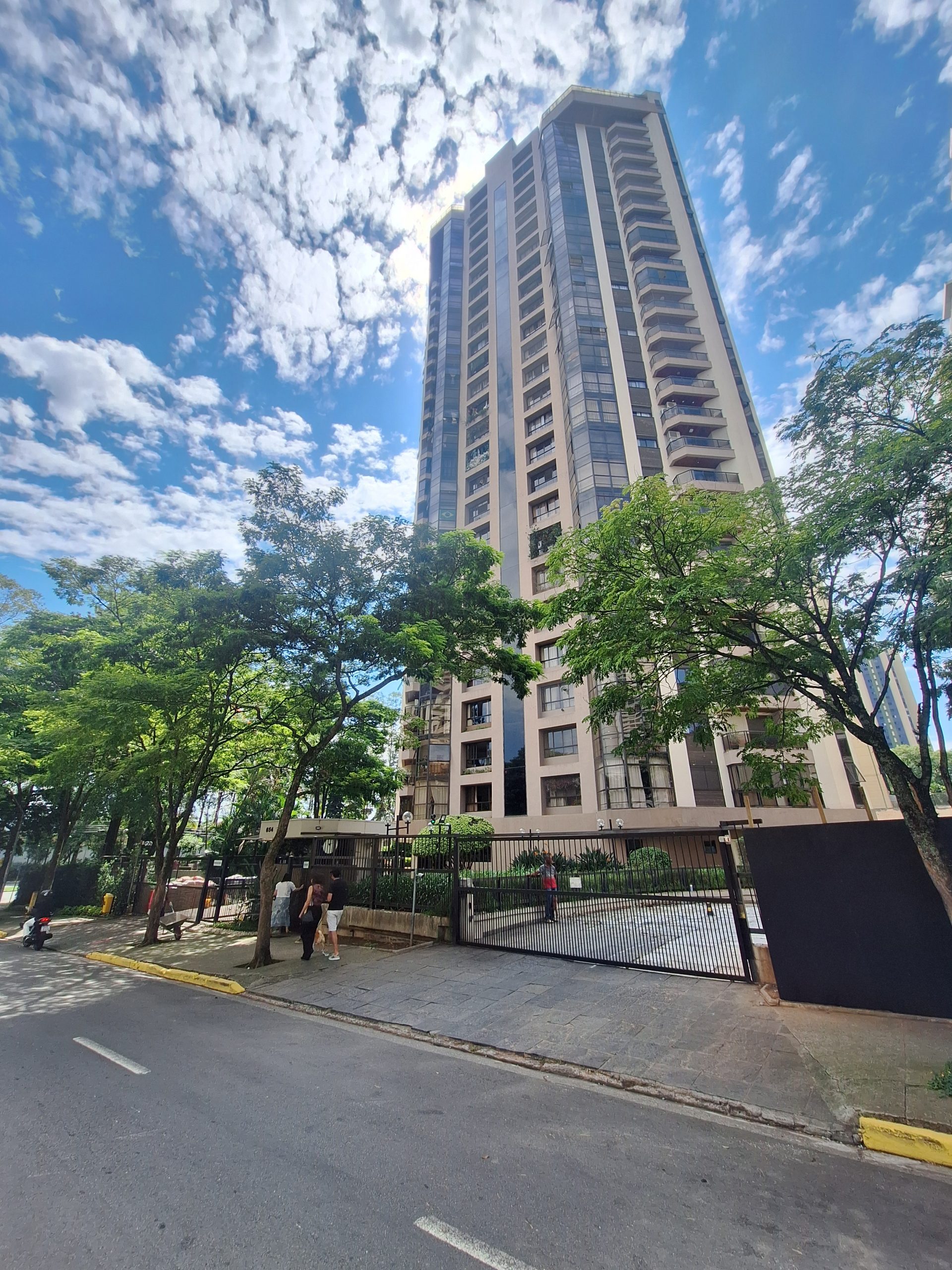 Alphama – Apto. 1202 – B – Torre 02