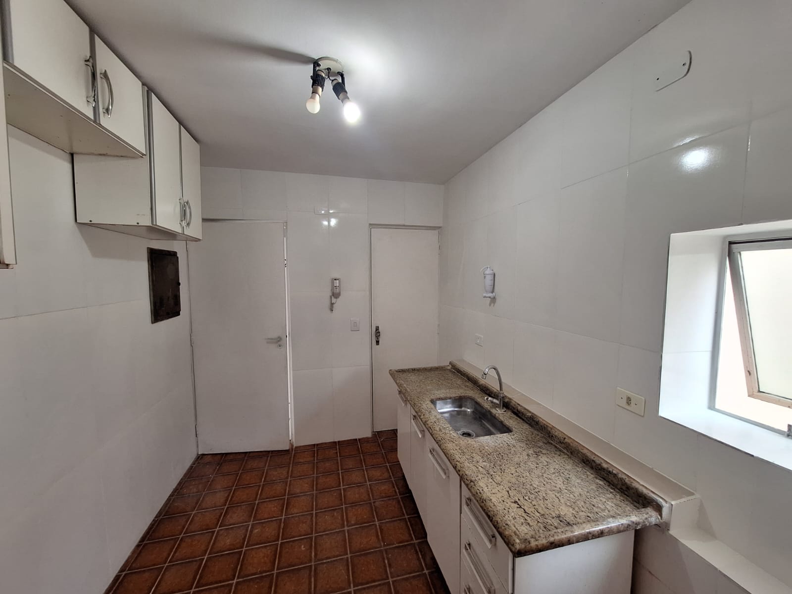 Columbia – Apto. 52 – A
