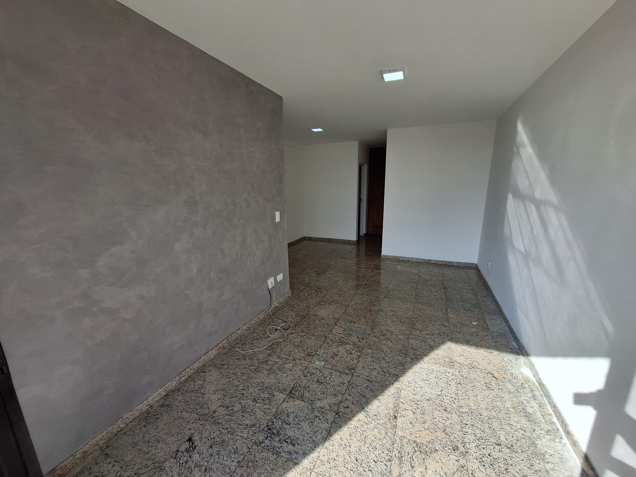Top Village – Apto. 133 – Everest – Torre 01